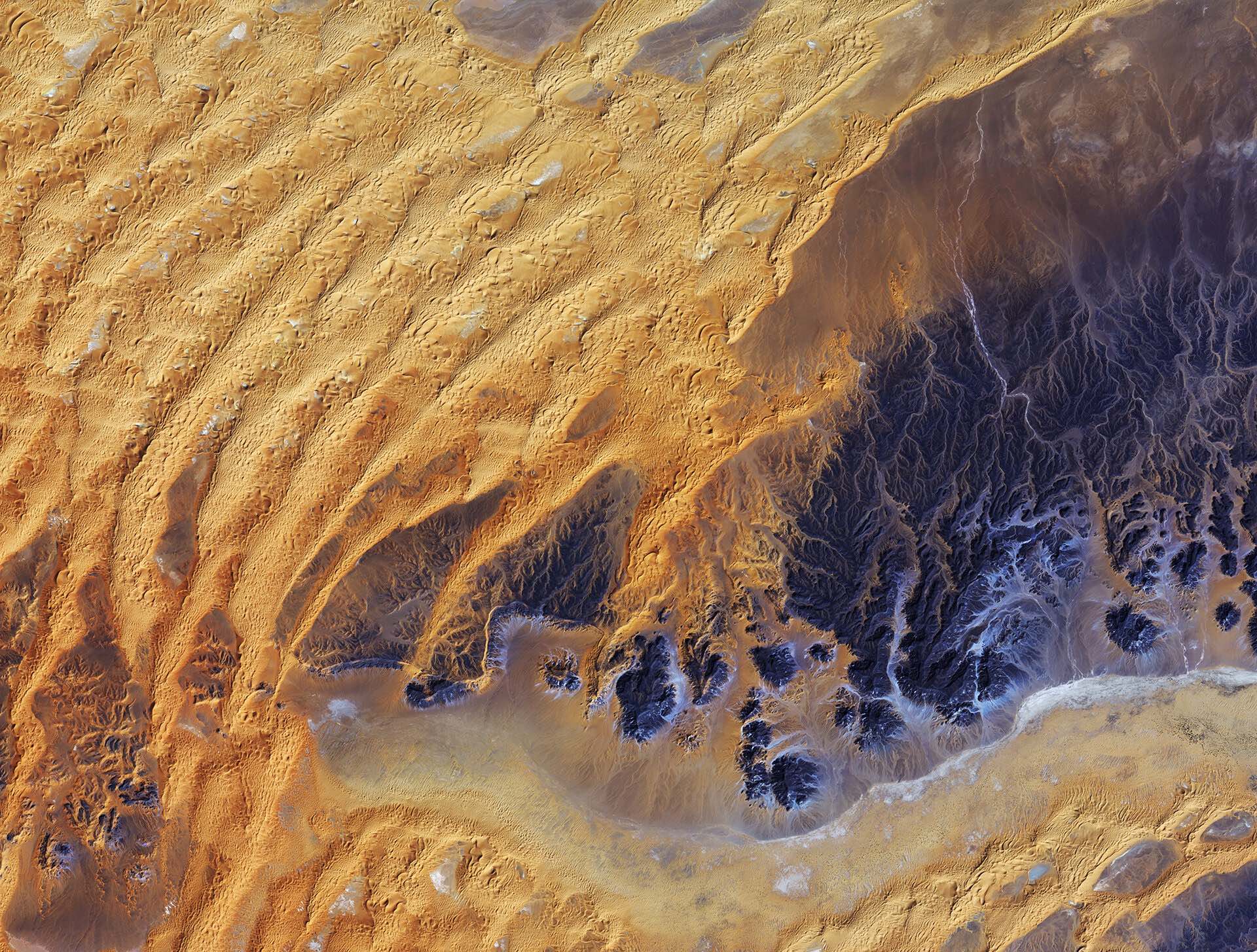 Sahara_desert_Algeria, from space, journal of wild culture ©2021