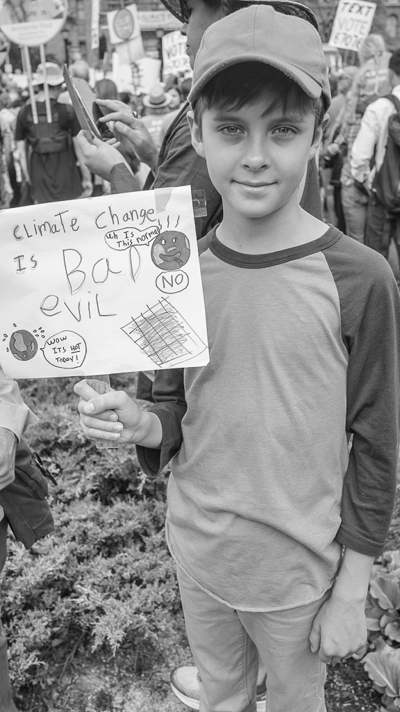 Climate Strike 2019 Toronto, journal of wild culture, Whitney Smith©2019